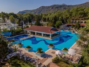 Champion Holiday Village