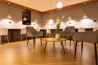 Hotel California City - parkir