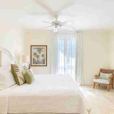Oceanfront 2 Bedroom Villa 204 on Grace Bay in Villa Renaissance-Updated!! Rooms