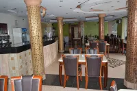 Super Paradise Hotel - sarapan