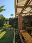 Sprunger Avenue - Tulia Homes - Homestays