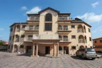 Carleton Hotel & Suites - Airport Shuttle