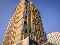 Golden Tulip Al Khobar Suites - Beach