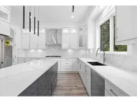 Surrey 101 queen bed ensuite own BR w AC - Afhentnings-/afleveringstjenester