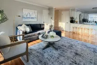 Cozy 2BR Home near Idlewild Park - Wifi