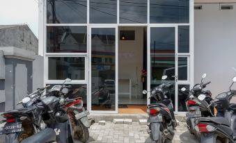 RedDoorz Near Tamansari Shopping Center Salatiga