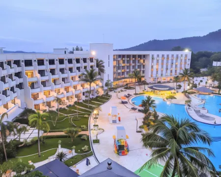 Harris Resort Waterfront Batam Hotels in Sekupang