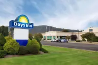 Days Inn by Wyndham Warren Hotels in Warren
