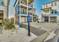 Salty Dog 5 Bedroom Home by RedAwning Hotels near Navarre Beach Sea Turtle Conservation Center
