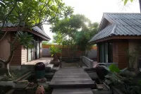 Pai Vintage Garden Resort Hotels in Pai