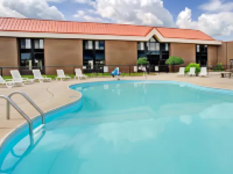 Super 8 by Wyndham Harrison OH Hotels in Harrison