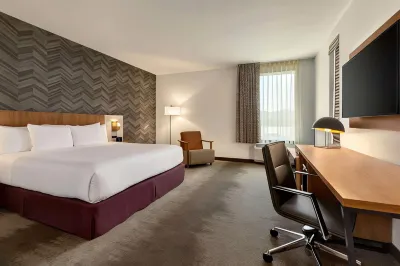 La Quinta Inn & Suites by Wyndham Santa Rosa