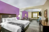 La Quinta Inn & Suites by Wyndham Kyle - Austin South Hotels in Kyle