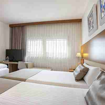 B&B HOTEL Logroño Las Cañas Rooms