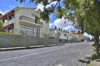 Quindeloma Art Hotel And Gallery Các khách sạn ở 