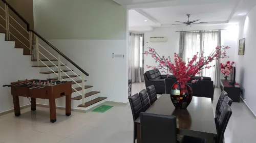 Shamrock Beach Villa Penang No20 Sleeps 22 -  Casas de vacaciones