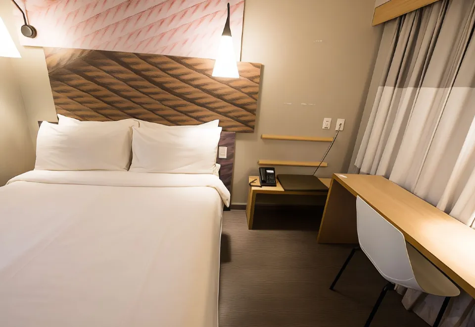 Coelho's Hotel - Housity