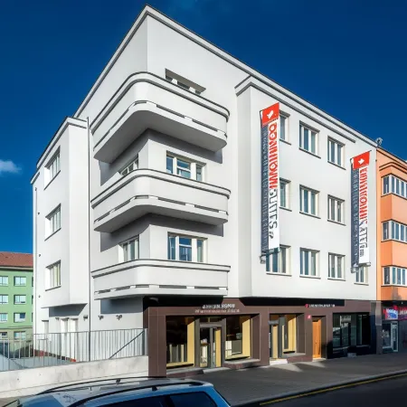 DownTown Suites Belohorska Отели рядом с Аэропорт Вацлав Гавел