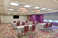 Home2 Suites by Hilton - Kansas City Airport Hotels in May