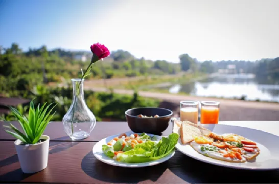 The Haus at Khaokho Отели рядом с достопримечательностью «Wat Pa Chai Chumpol»