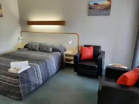 Country Rose Motel Warwick Hotels in Warwick