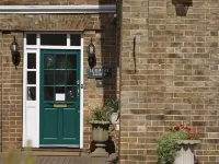 Beaufort Lodge - Central Location & Free Parking Hotels near Primark