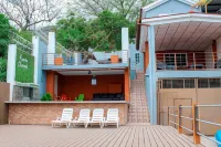 Rancho Chanel Hotels in 