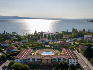 Le Terrazze Sul Lago Hotel & Residence