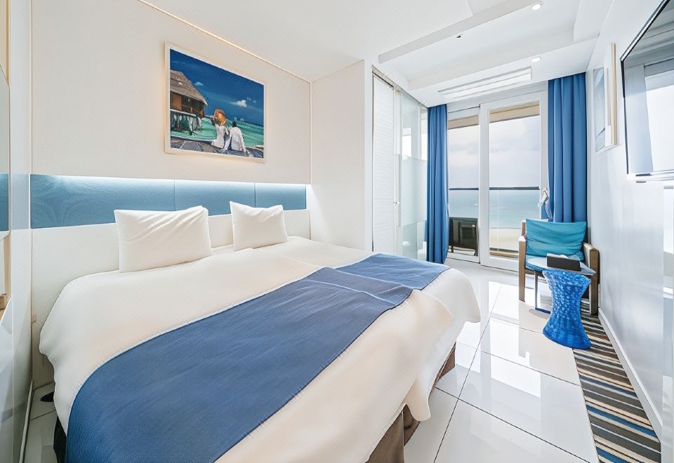 3. 제주 비치 호텔..