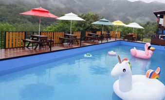 Namwon Kids Pool Villa Woorine Pension