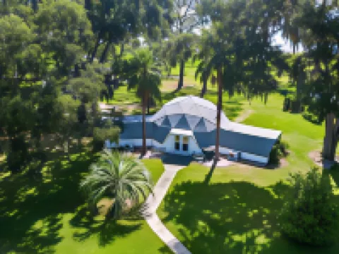 Sumner Lake Tiny House Hotels in Clermont