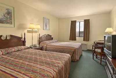 Super 8 by Wyndham Gallup Hotels near rue21
