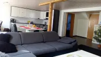 3 Doppelbett Business Apartment am Bodensee Hotels in Arbon