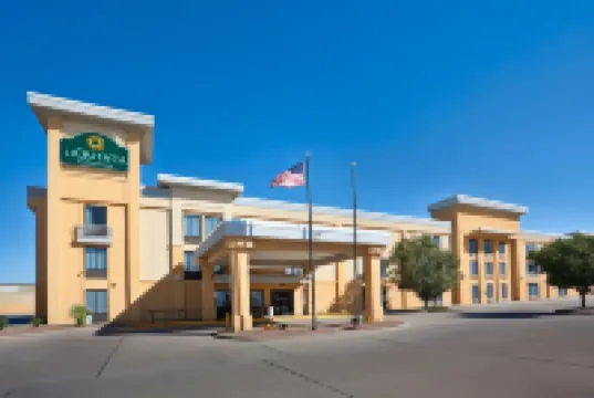 La Quinta Inn & Suites by Wyndham Salina