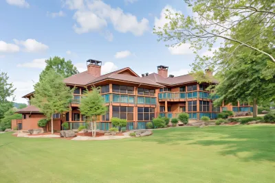 Hilton Vacation Club Bent Creek Golf Village Gatlinburg Hotels in Gatlinburg