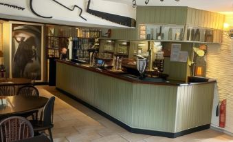 The Highwayman Hotel