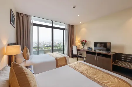 Red River View Hotel Отели рядом с достопримечательностью «Hồ Chí Minh Park»