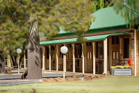 Overlander Homestead Motel Các khách sạn gần Roma Cattle Saleyards
