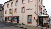 Logis Hôtel et Restaurant la Tour Brette Hotels in Pontorson