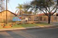 Ukarimu Guest House Hôtels à : Southern DC