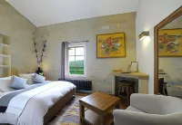 Château de Pondres Hotels in Calvisson