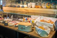 Hotel Goldene Traube - by Neugart - breakfast