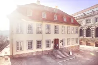 Hofgärtnerhaus Hotels near Friedrich August II Monument