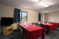 Super 8 by Wyndham Cromwell/Middletown