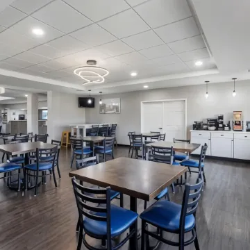 Best Western Plus MidAmerica Hotel