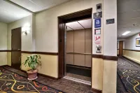 Katahdin Inn & Suites