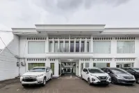 RedDoorz Syariah Near Taman Air Mancur Bogor Các khách sạn ở Tanah Sereal