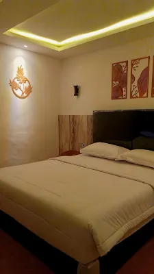 Villa de Voltaf Hotell i Sumber Kolak