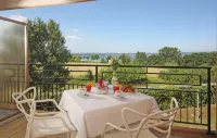 Hotel Holiday - Frühstück
