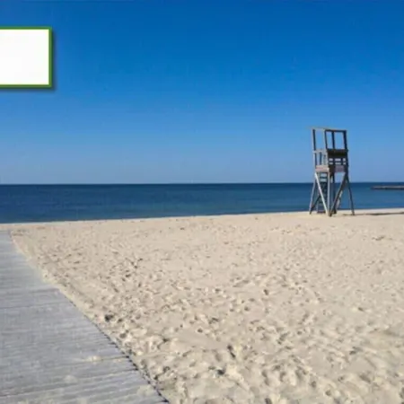 West Harwich- Cozy Cape House walking distance to Dennis Port & Bell's Neck path